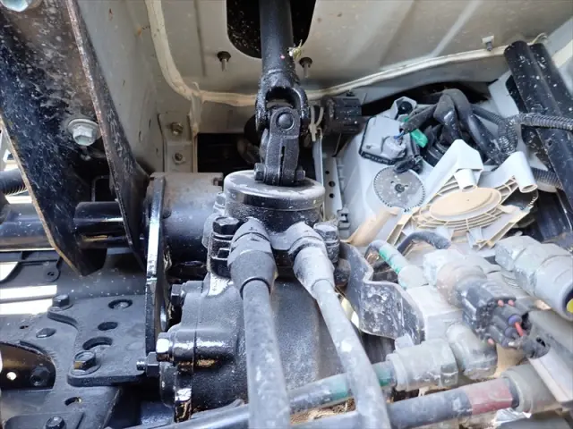 いすゞ フォワード 2PG-FRR90S1(2WD)の写真34