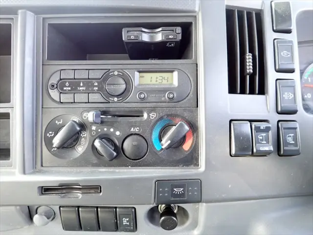 いすゞ フォワード 2PG-FRR90S1(2WD)の写真38