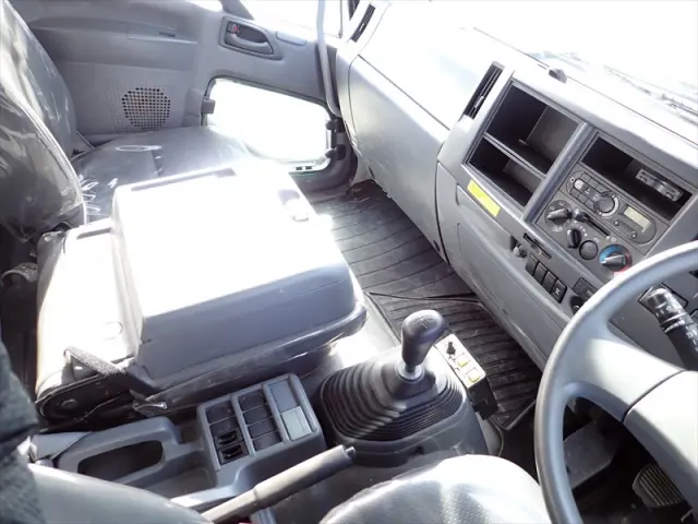 いすゞ フォワード 2PG-FRR90S1(2WD)の写真41