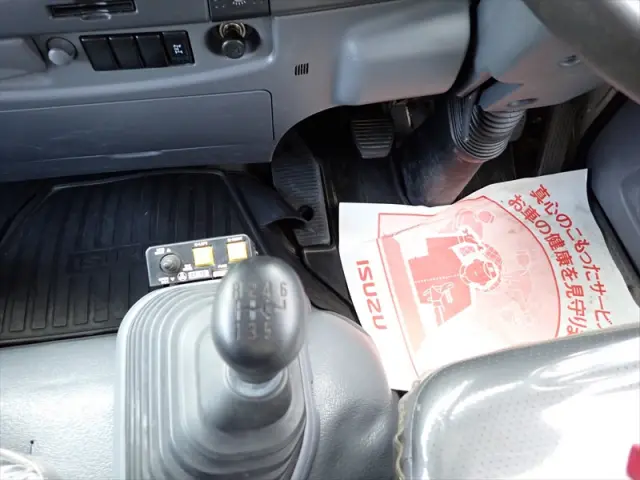 いすゞ フォワード 2PG-FRR90S1(2WD)の写真45