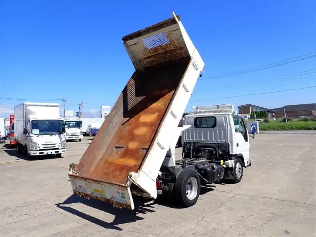 いすゞ エルフ TPG-NKR85AN(2WD)の写真15