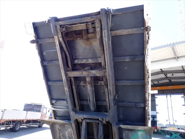 いすゞ エルフ TPG-NKR85AN(2WD)の写真19