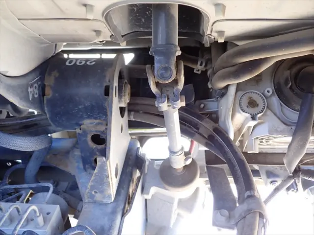 いすゞ エルフ TPG-NKR85AN(2WD)の写真35