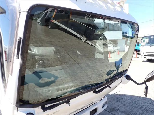 いすゞ エルフ TPG-NKR85AN(2WD)の写真39