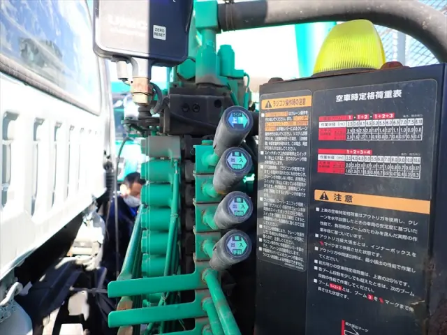 いすゞ エルフ LDG-FVZ34U2(6x4)の写真12