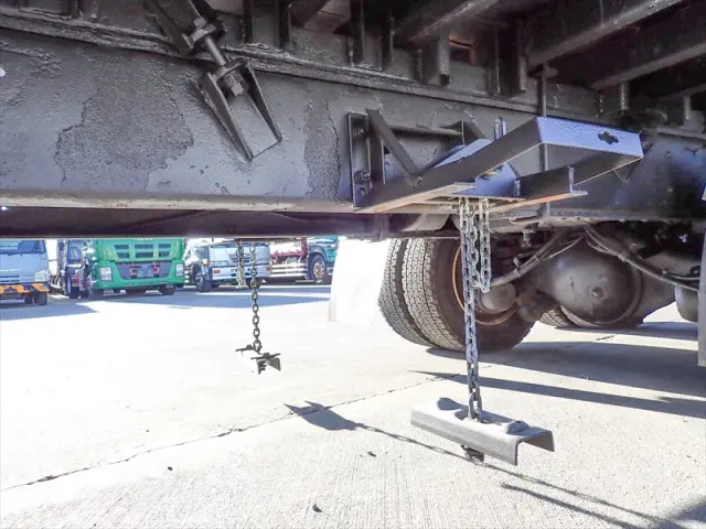 いすゞ エルフ LDG-FVZ34U2(6x4)の写真19