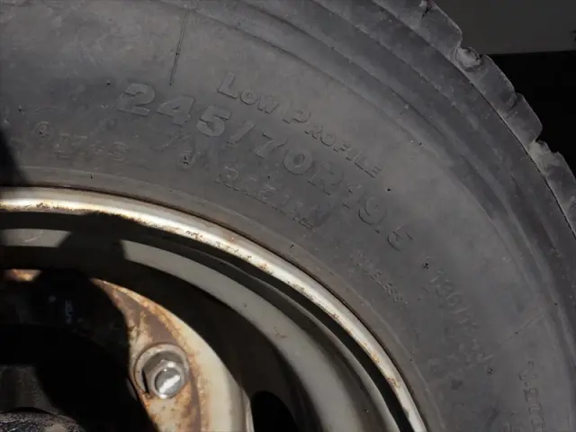 いすゞ エルフ LDG-FVZ34U2(6x4)の写真45