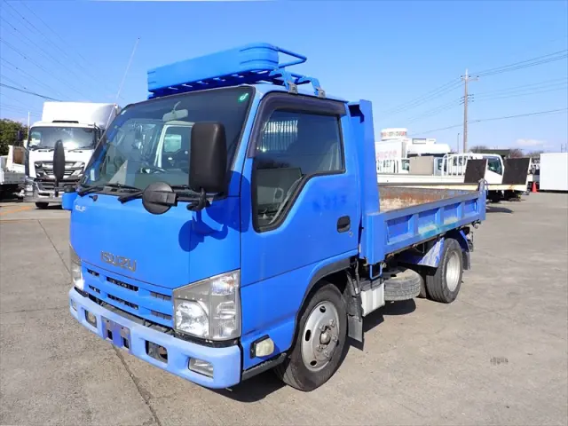 いすゞ エルフ TKG-NJR85AD(2WD)の写真1
