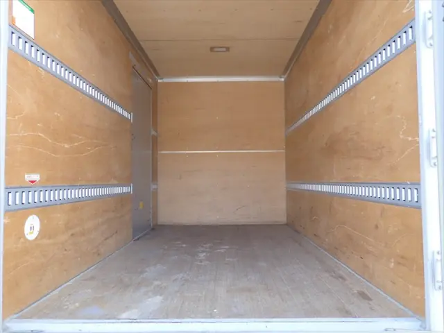 いすゞ エルフ TRG-NLR85AN(2WD)の写真7