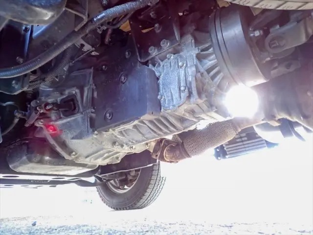 いすゞ エルフ TRG-NLR85AN(2WD)の写真14