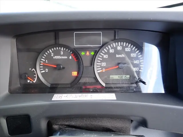 いすゞ エルフ TRG-NLR85AN(2WD)の写真21