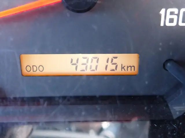 いすゞ エルフ TRG-NLR85AN(2WD)の写真22