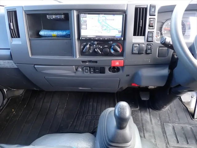 いすゞ エルフ TRG-NLR85AN(2WD)の写真23