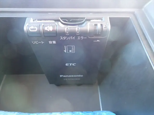 いすゞ エルフ TRG-NLR85AN(2WD)の写真25