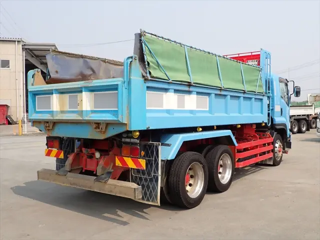 いすゞ フォワード QKG-FVZ34U2(6x4)の写真2