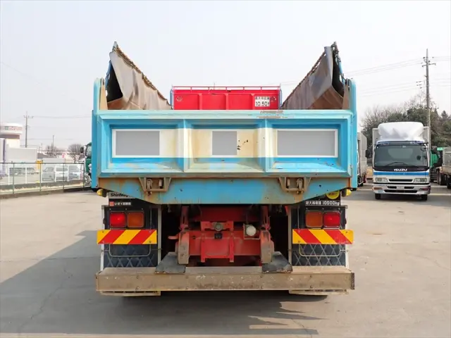 いすゞ フォワード QKG-FVZ34U2(6x4)の写真5