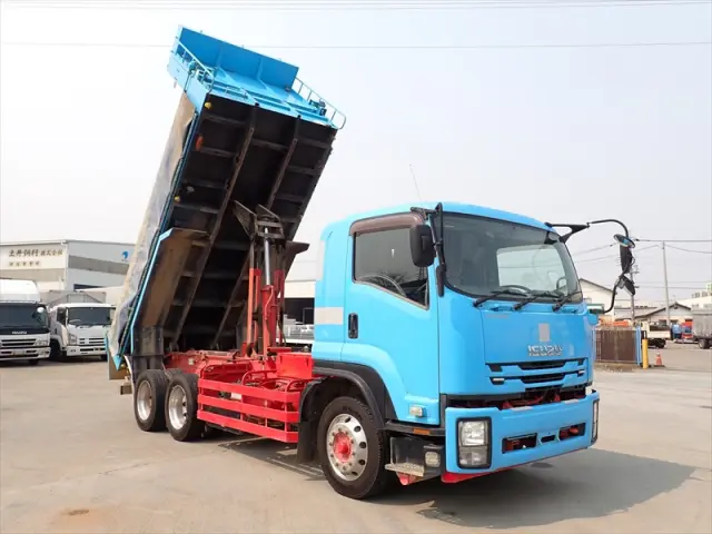 いすゞ フォワード QKG-FVZ34U2(6x4)の写真6