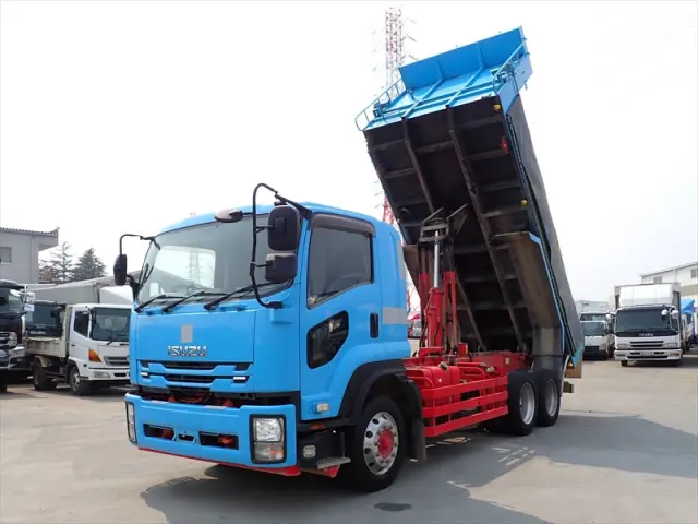 いすゞ フォワード QKG-FVZ34U2(6x4)の写真7