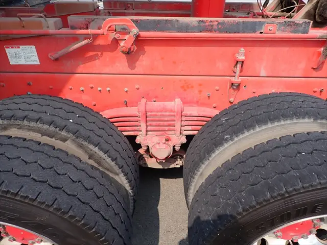 いすゞ フォワード QKG-FVZ34U2(6x4)の写真13