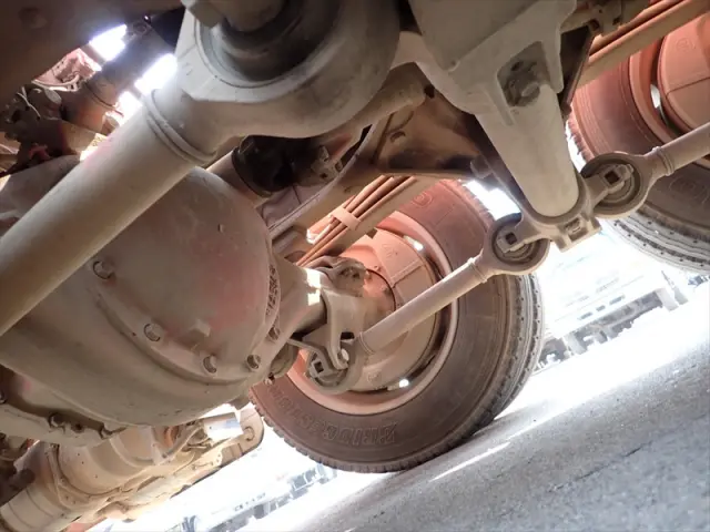 いすゞ フォワード QKG-FVZ34U2(6x4)の写真19