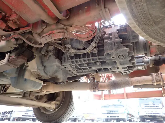 いすゞ フォワード QKG-FVZ34U2(6x4)の写真23