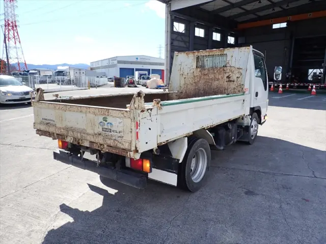 いすゞ エルフ TPG-NJR85AD(2WD)の写真2