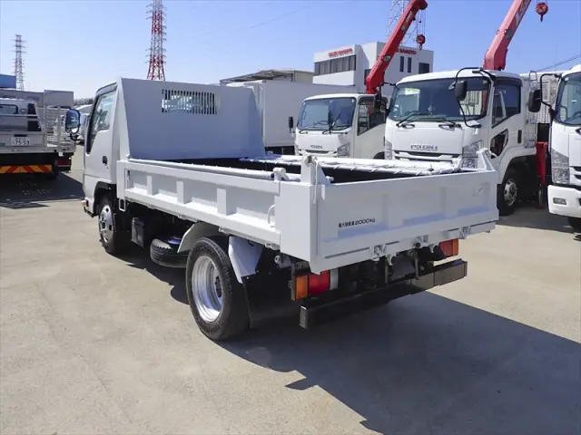 エンジン：4JJ1 110kW 150P/S
ミッション：スムーサーEx クラッチペダル無し
ボディ：極東開発工業製土砂ダンプ 手動シート付
フレーム：一部に薄くサビ
タイヤ：205/70R16 111/109L スチールホイール
ETC・ドラレコ付き
外装：塗装済み|いすゞ エルフ TRG-NJR85AD(2WD)の写真4