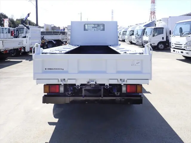 いすゞ エルフ TRG-NJR85AD(2WD)の写真5