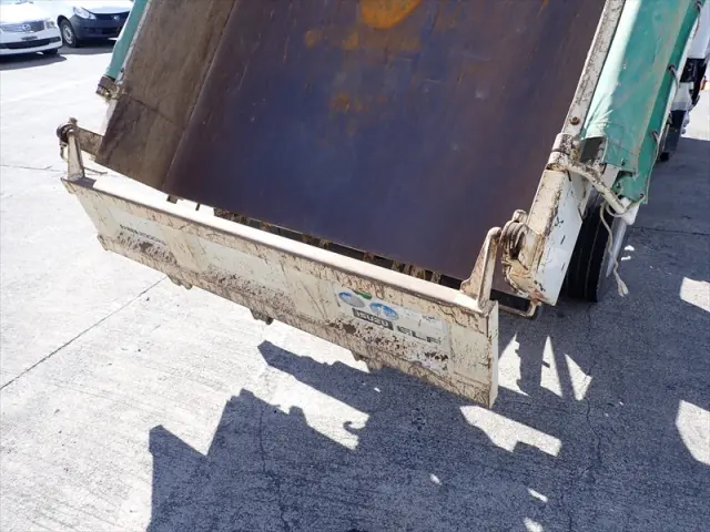 いすゞ エルフ TPG-NJR85AD(2WD)の写真11