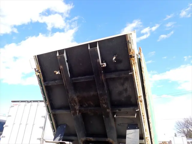 いすゞ エルフ TPG-NJR85AD(2WD)の写真14