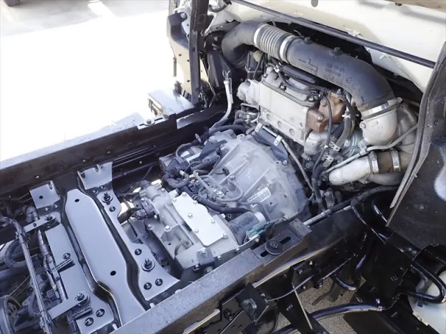 いすゞ エルフ TRG-NJR85AD(2WD)の写真15