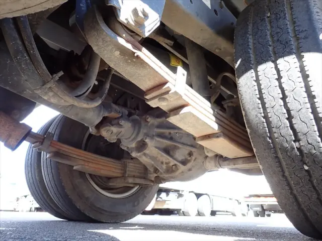 いすゞ エルフ TPG-NJR85AD(2WD)の写真16