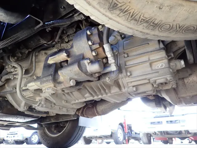 いすゞ エルフ TRG-NJR85AD(2WD)の写真21