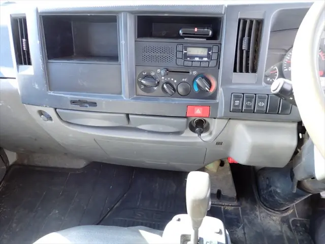 いすゞ エルフ TPG-NJR85AD(2WD)の写真23