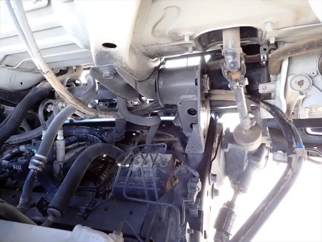 いすゞ エルフ TRG-NJR85AD(2WD)の写真34