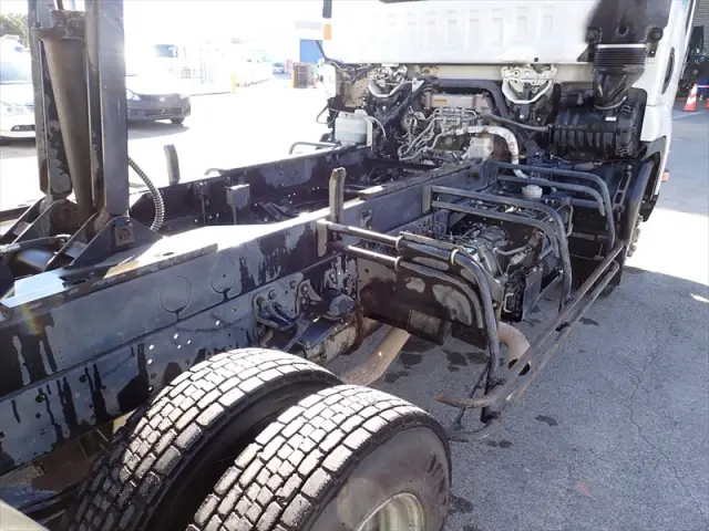 いすゞ エルフ TKG-FRR90S1(2WD)の写真12