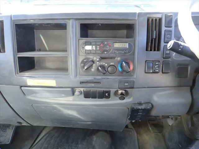 いすゞ エルフ TKG-FRR90S1(2WD)の写真25