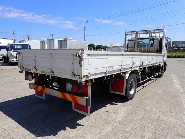 いすゞ フォワード SKG-FRR90S2(2WD)の写真2