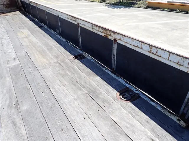 いすゞ フォワード SKG-FRR90S2(2WD)の写真11