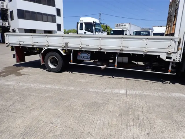 いすゞ フォワード SKG-FRR90S2(2WD)の写真19