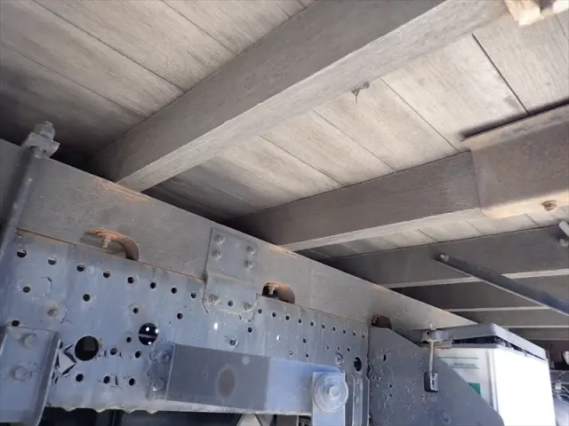 いすゞ フォワード SKG-FRR90S2(2WD)の写真20