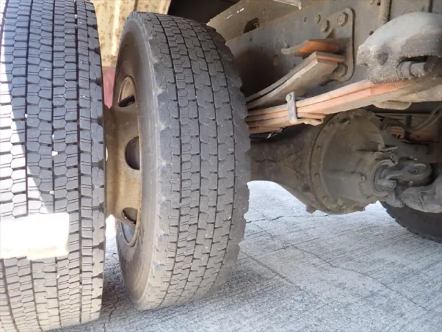 いすゞ フォワード SKG-FRR90S2(2WD)の写真22