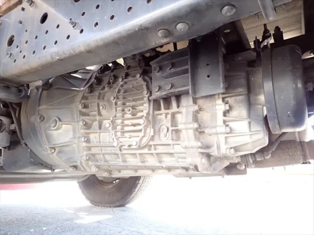 いすゞ フォワード SKG-FRR90S2(2WD)の写真33