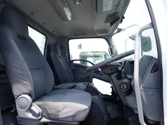 いすゞ フォワード SKG-FRR90S2(2WD)の写真38