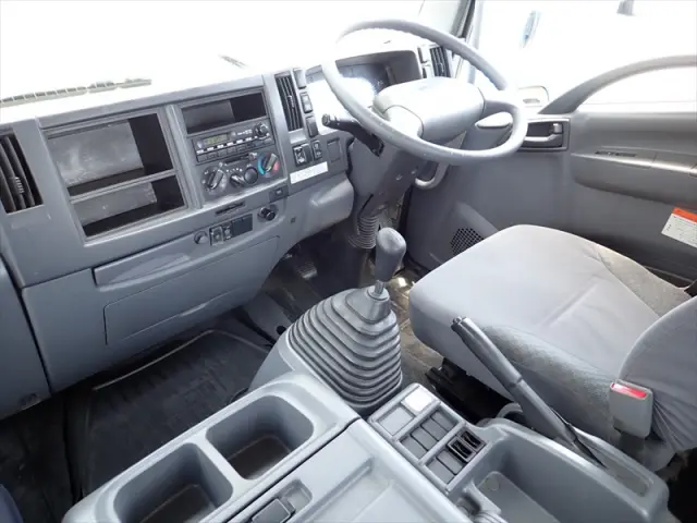 いすゞ フォワード SKG-FRR90S2(2WD)の写真40