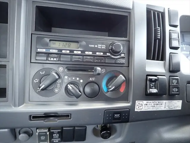 いすゞ フォワード SKG-FRR90S2(2WD)の写真42