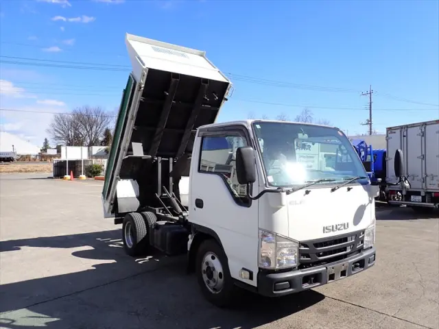 いすゞ エルフ TPG-NKR85AD(2WD)の写真6