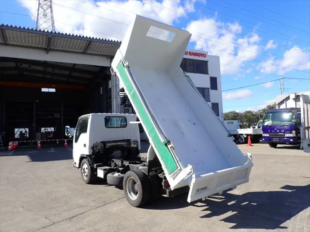 いすゞ エルフ TPG-NKR85AD(2WD)の写真8