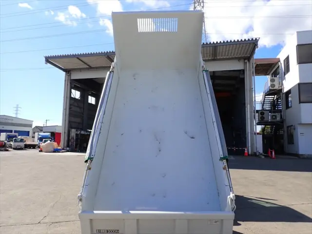 いすゞ エルフ TPG-NKR85AD(2WD)の写真10