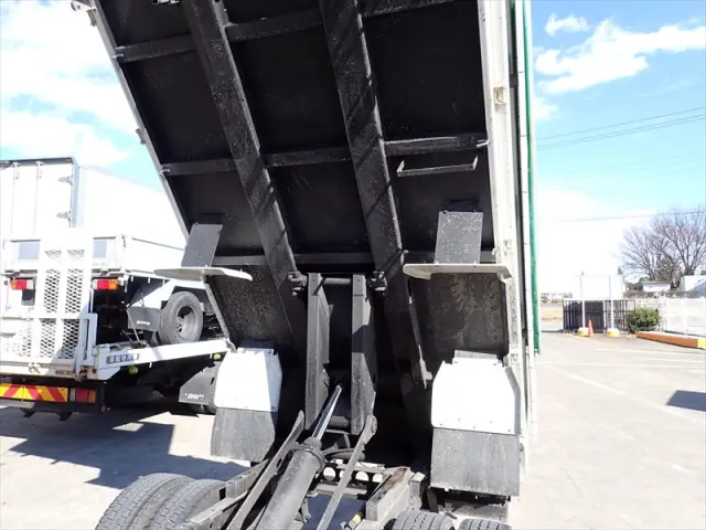 いすゞ エルフ TPG-NKR85AD(2WD)の写真12